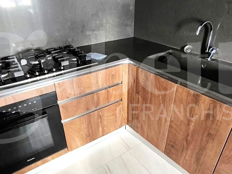 Quadrilocale in Vendita a Napoli, 269'000&euro;, 110 m², arredato