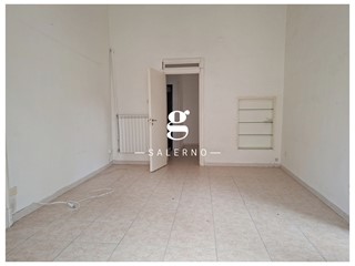 Bilocale in Vendita a Salerno, 310'000&euro;, 73 m²