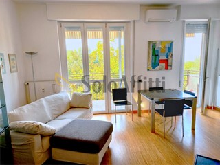 Trilocale in Affitto a Como, 950&euro;, 80 m², arredato