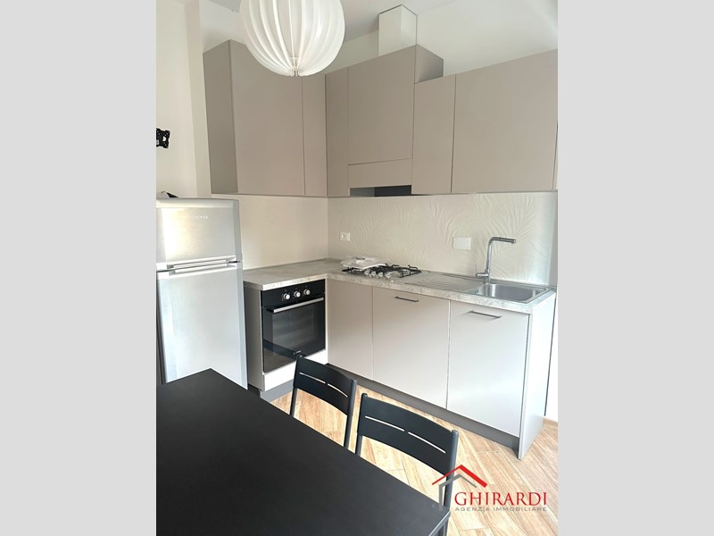 Appartamento in Affitto a Genova, zona Sestri Ponente, 720&euro;, 75 m²
