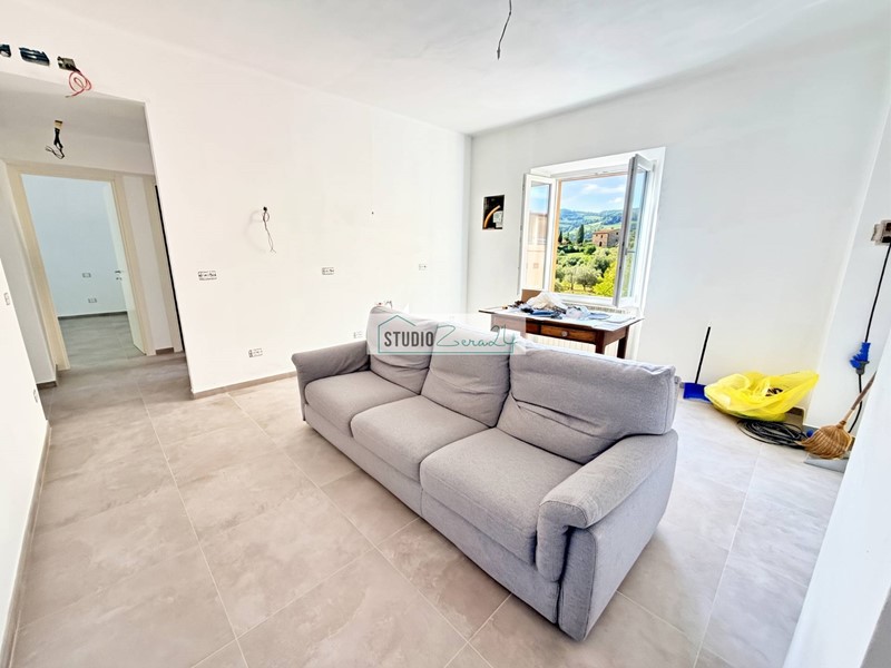 Quadrilocale in Vendita a Pietrasanta, 235'000&euro;, 85 m²