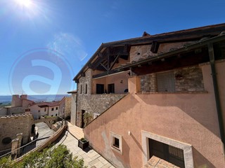 Appartamento in Vendita a Ficulle, 175'000&euro;, 102 m²