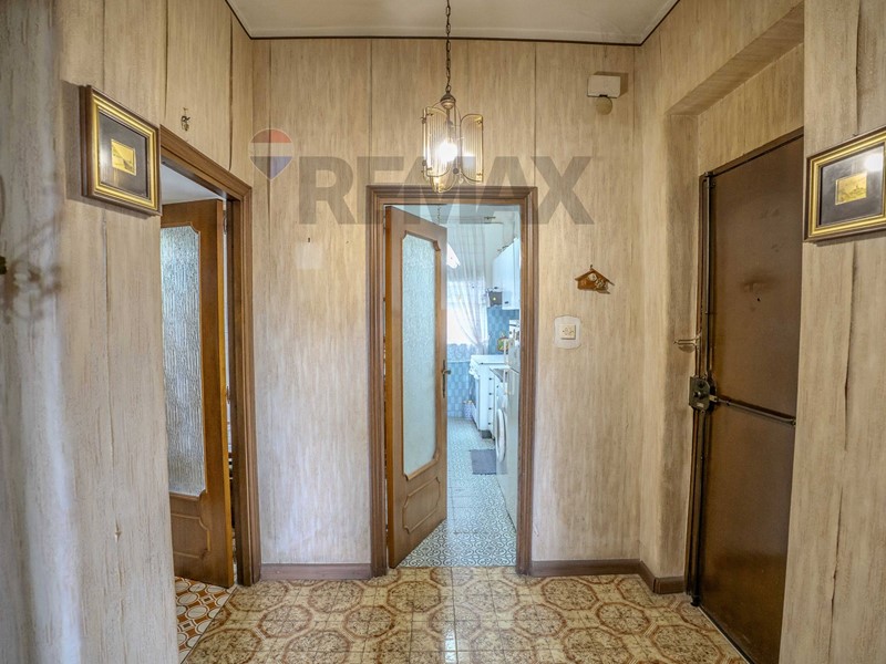 Trilocale in Vendita a Catania, 49'000&euro;, 83 m²