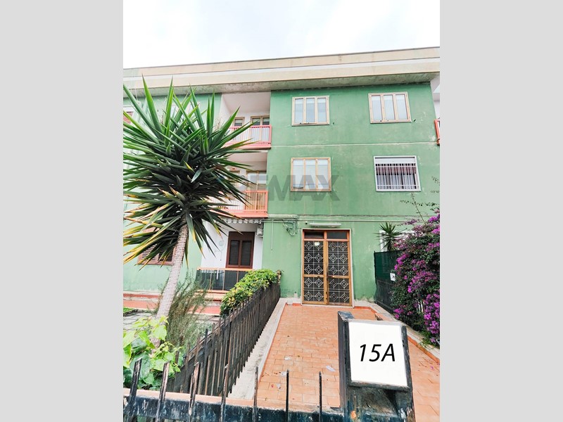 Quadrilocale in Vendita a Catania, 120'000&euro;, 131 m²