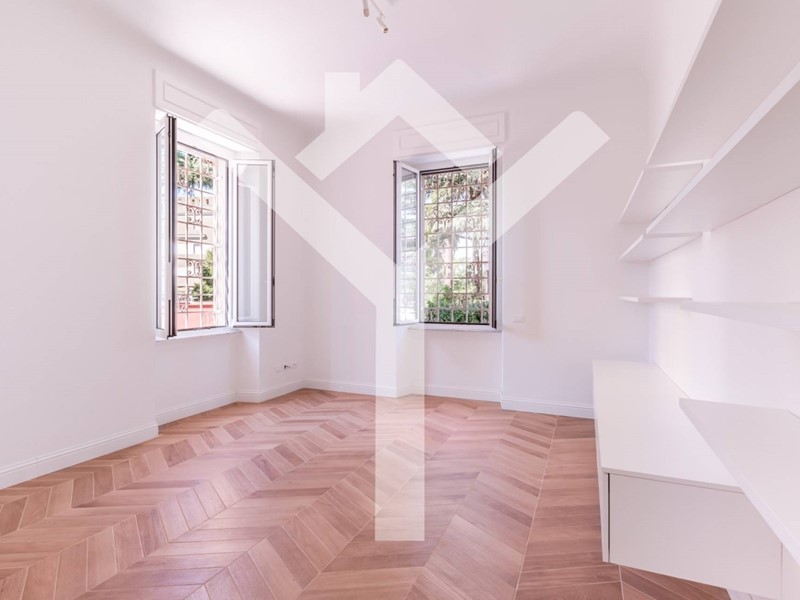 Quadrilocale in Vendita a Roma, 310'000&euro;, 55 m²