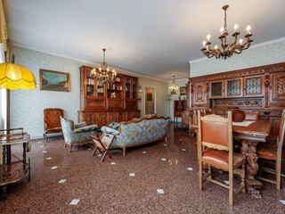 Appartamento in Vendita a Torino, 595'000&euro;, 159 m²