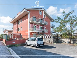 Trilocale in Vendita a Castel Gandolfo, 195'000&euro;, 94 m²