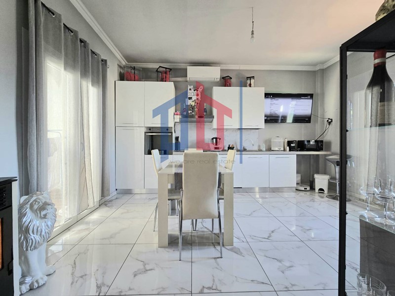 Trilocale in Vendita a Pomezia, 149'000&euro;, 68 m²
