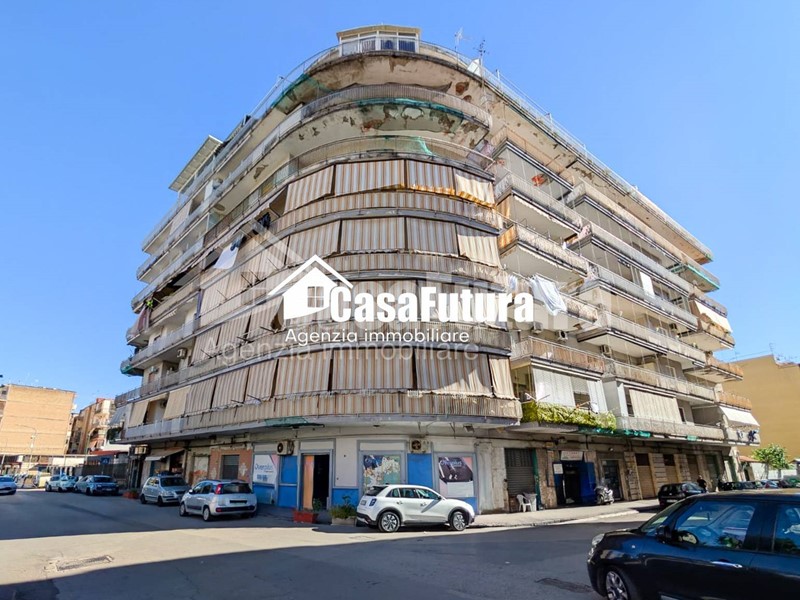 Quadrilocale in Vendita a Napoli, 279'000&euro;, 120 m²