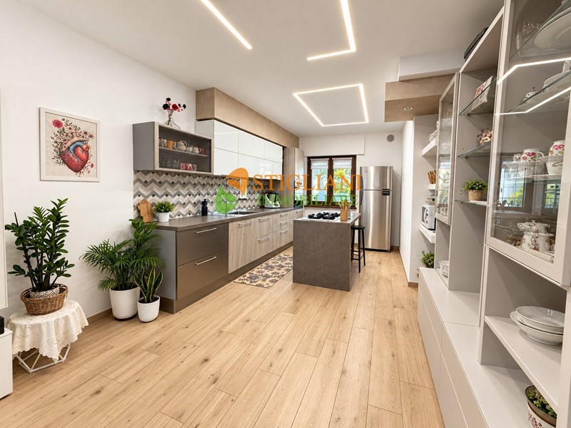 Appartamento in Vendita a Campobasso, 259'000&euro;, 160 m²