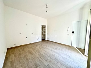 Trilocale in Vendita a Catania, 98'000&euro;, 71 m²