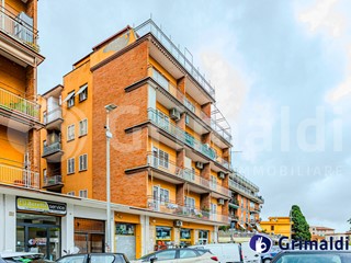 Bilocale in Vendita a Roma, 260'000&euro;, 50 m², arredato