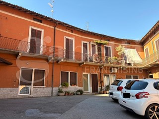 Quadrilocale in Vendita a Lecco, 170'000&euro;, 135 m²