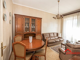 Appartamento in Vendita a Genova, zona Sestri Ponente, 89'000&euro;, 66 m², arredato