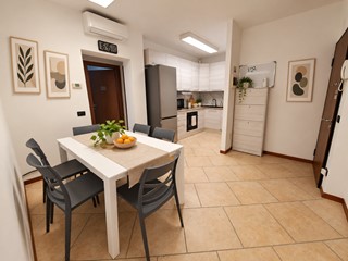 Appartamento in Affitto a Rovigo, zona CENTRO-QUARTIERI, 250&euro;, 120 m², arredato