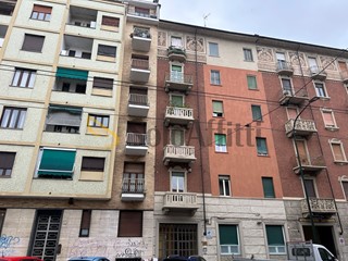 Trilocale in Affitto a Torino, zona Lingotto, 1'000&euro;, 75 m², arredato