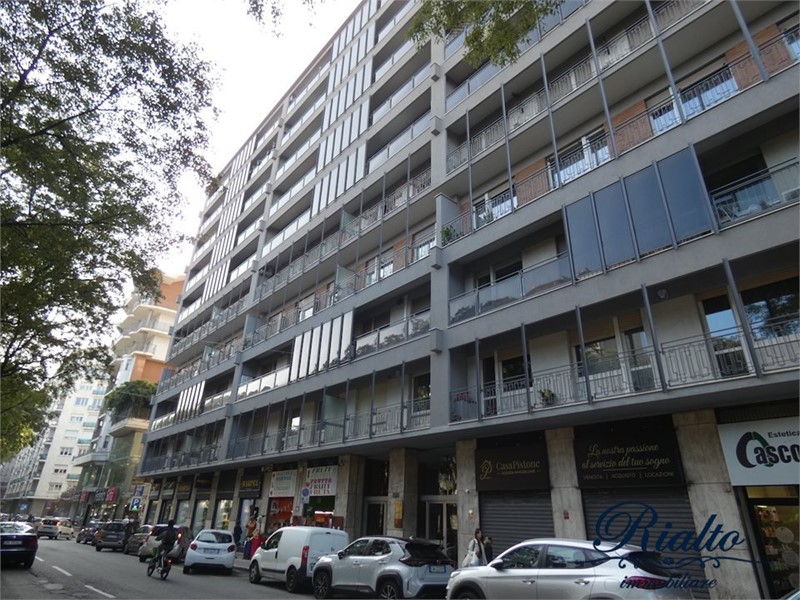 Quadrilocale in Vendita a Torino, 320'000&euro;, 91 m²