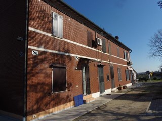 Appartamento in Vendita a Forlì, 52'500&euro;, 87 m²