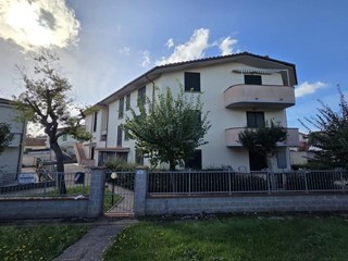 Bilocale in Vendita a Rosignano Marittimo, zona Vada, 142'000&euro;, 40 m², con Box