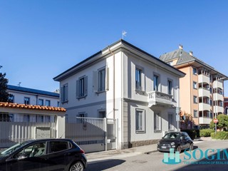 Bilocale in Vendita a Monza, 300'000&euro;, 55 m²