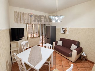 Trilocale in Vendita a Napoli, 95'000&euro;, 50 m²