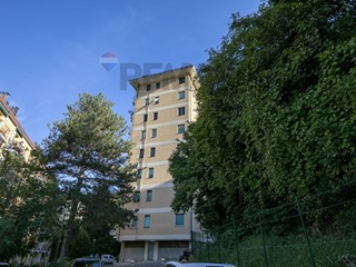 Appartamento in Vendita a Genova, 105'000&euro;, 82 m²