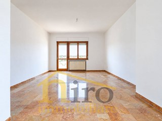 Appartamento in Vendita a Pescara, 259'000&euro;, 154 m²