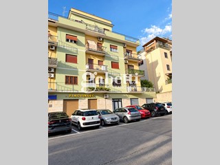 Bilocale in Vendita a Roma, 248'000&euro;, 73 m²