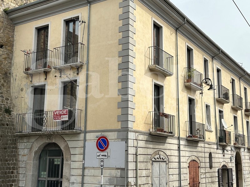 Trilocale in Affitto a Avellino, 600&euro;, 80 m², arredato
