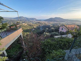 Appartamento in Affitto a Sestri Levante, 700&euro;, 90 m²
