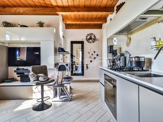 Bilocale in Vendita a Bologna, 215'000&euro;, 50 m²