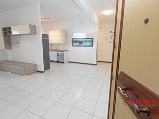 Appartamento in Affitto a Genova, zona Sestri Ponente, 600&euro;, 82 m²