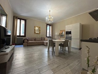 Trilocale in Affitto a Vicenza, 1'200&euro;, 70 m²