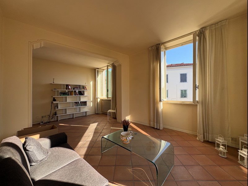 Appartamento in Vendita a Lucca, zona Centro Storico, 450'000&euro;, 154 m²