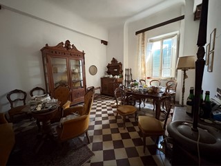 Appartamento in Vendita a Lucca, 370'000&euro;, 150 m²