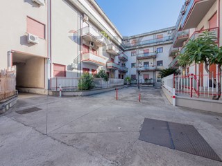 Appartamento in Vendita a Palermo, 118'000&euro;, 134 m²