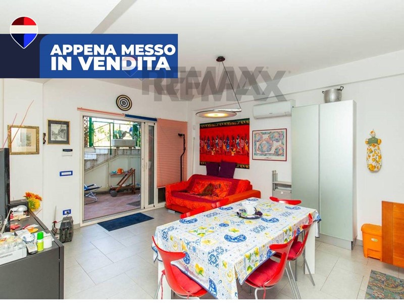 Trilocale in Vendita a Giardini Naxos, 259'000&euro;, 75 m²