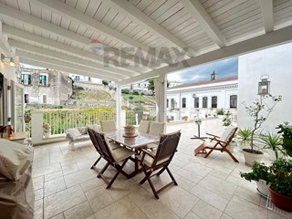 Appartamento in Vendita a Vieste, 420'000&euro;, 145 m²