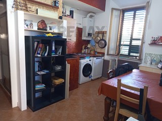 Quadrilocale in Vendita a Piombino, 67'000&euro;, 70 m²