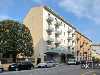 Bilocale in Vendita a Novara, 85'000&euro;, 71 m²