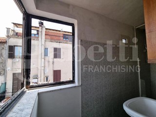 Bilocale in Vendita a Marino, 99'000&euro;, 51 m², arredato