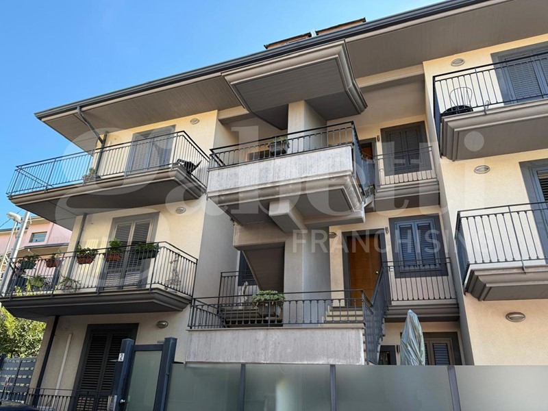 Bilocale in Vendita a Valverde, 129'000&euro;, 70 m², con Box