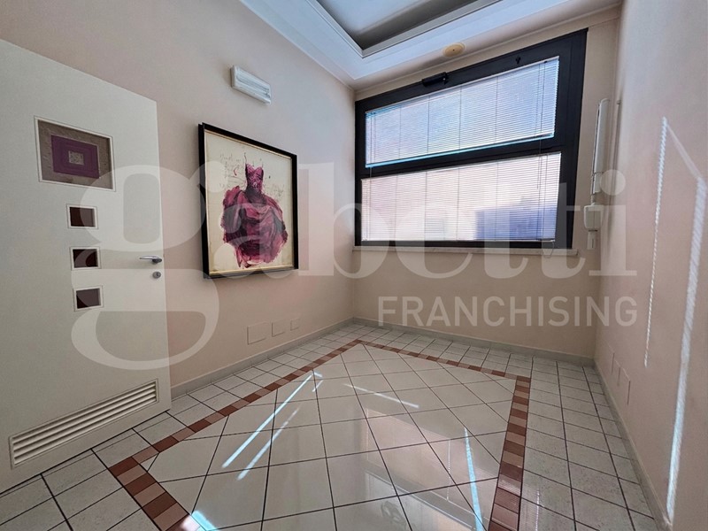 Quadrilocale in Vendita a Cervia, 500'000&euro;, 72 m², arredato