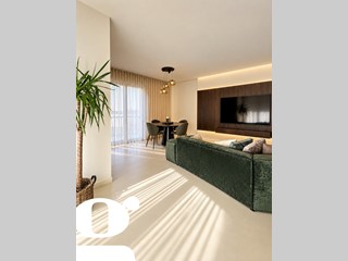 Quadrilocale in Vendita a Napoli, 365'000&euro;, 130 m², con Box