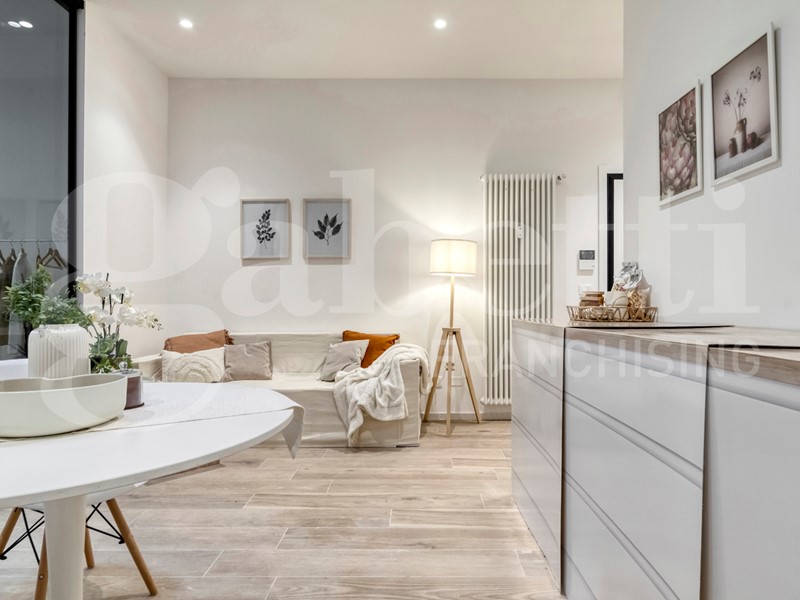 Bilocale in Vendita a Bologna, 219'000&euro;, 50 m²
