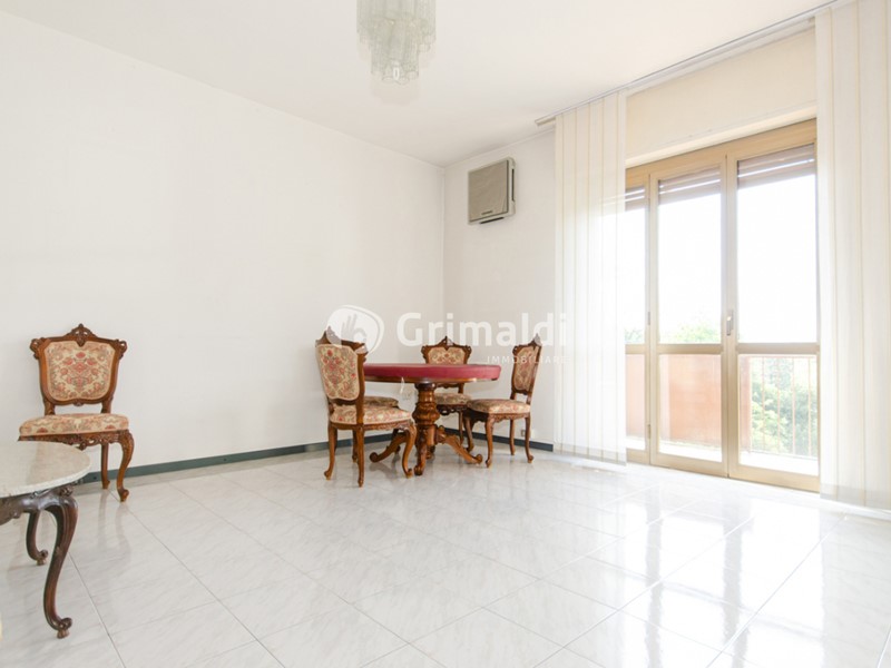 Quadrilocale in Vendita a Monza, 220'000&euro;, 120 m², con Box