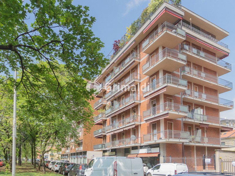 Quadrilocale in Vendita a Monza, 405'000&euro;, 131 m², con Box