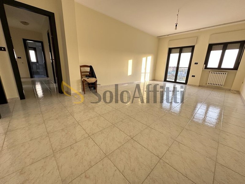 Quadrilocale in Affitto a Caserta, zona Puccianiello, 700&euro;, 120 m²