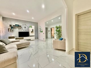Trilocale in Vendita a Taranto, 99'000&euro;, 131 m²