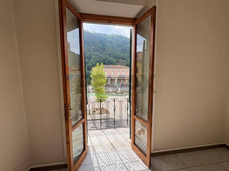 Quadrilocale in Vendita a Bagni di Lucca, 95'000&euro;, 50 m²